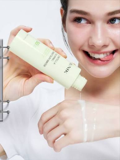 iUNIK - Centella Calming Daily Sun Water [120ml]